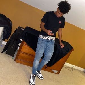 Meet your Posher, Donte